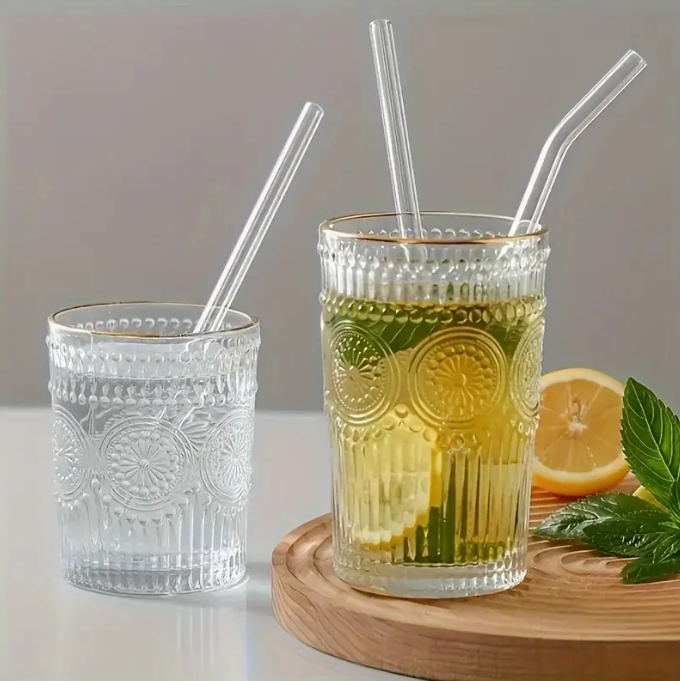 Ensemble de pailles en verre
